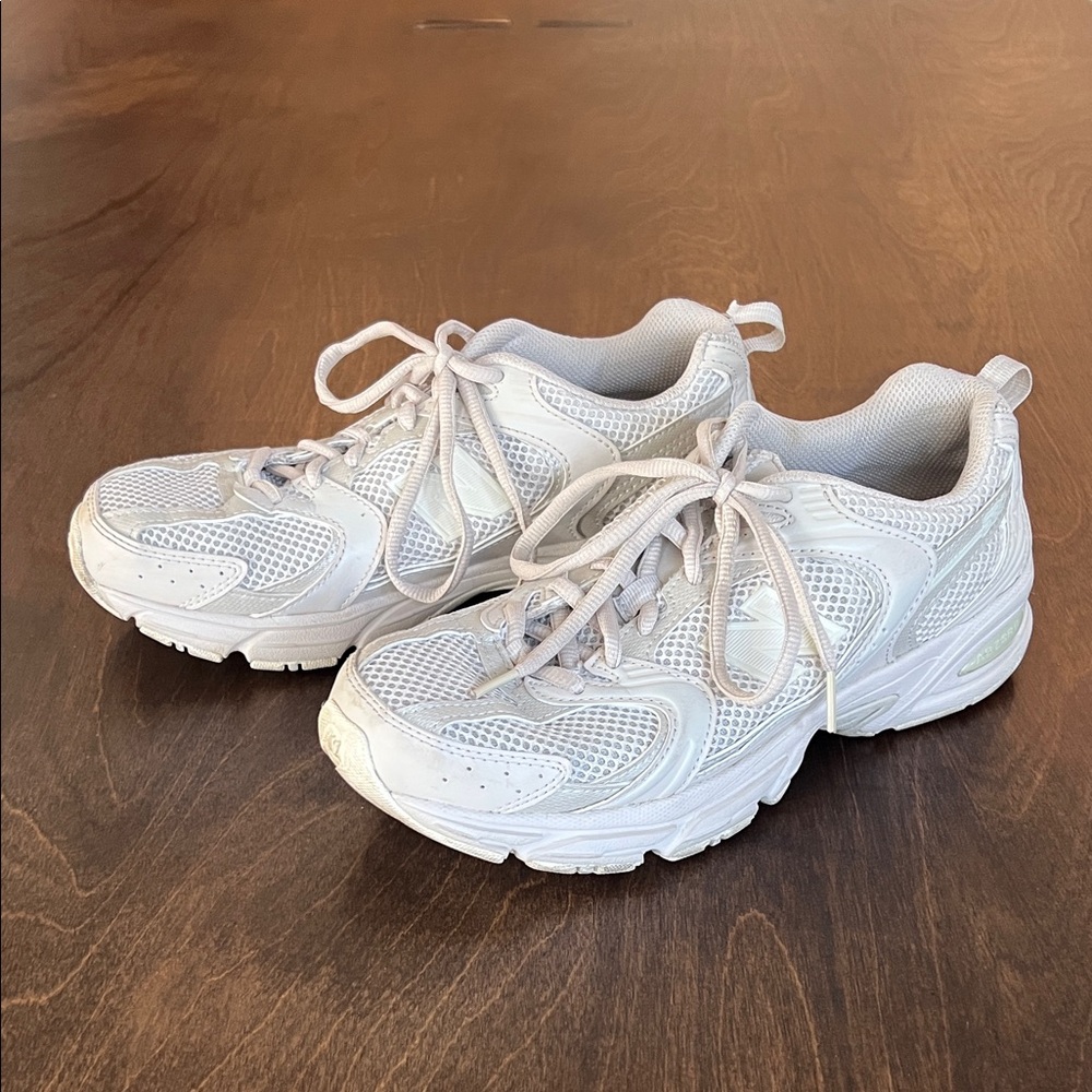 New Balance 530 in Moonbeam Sea Salt